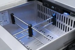 BULL Premium Outdoor Schubladen-Kühlschrank Mit LED Kontrollpanel, IPX4 Spritzwassergeschützt -Grillen im Freien 22280 BULL Premium Kuehlschrank LED Bele 7 1613487089