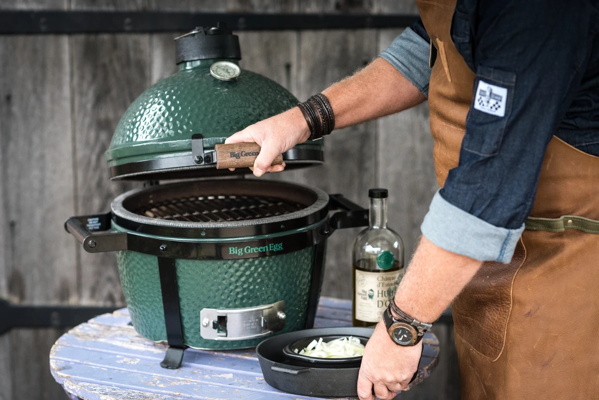 Big Green Egg MiniMax Keramikgrill Mit EGG Carrier 8 Big Green Egg MiniMax Keramikgrill Mit EGG Carrier – Bild 8