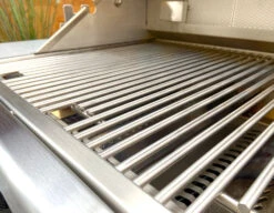 BULL Brahma Gasgrill - Einbaugrill Mit Backburner Und Rotisserie 7 BULL Brahma Gasgrill - Einbaugrill Mit Backburner Und Rotisserie -Grillen im Freien Bull Brahma Built In Grillrost Detail 57568CEBU