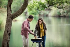 CADAC Camping Gasgrill Carri Chef 50 / BBQ Plancha + Dome - 50 Mbar 9 CADAC Camping Gasgrill Carri Chef 50 / BBQ Plancha + Dome - 50 Mbar -Grillen im Freien CADAC Carri Chef 50 Campinggrill