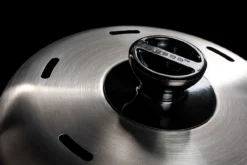 Cobb Grill Premier+ Gas Deluxe Gasgrill 50mbar - Modell 2023 -Grillen im Freien Cobb Grill Premier Plus Gas Deluxe Deckel