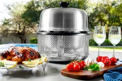Cobb Grill Premier AIR Deluxe Holzkohlegrill - Modell 2023 -Grillen im Freien Cobb Premier Air Deluxe Tischgrill Lifestyle
