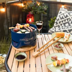 Feuerhand Tischgrill Tamber Blau -Grillen im Freien Feuerhand Tamber Tischgrill Blau Lifestyle