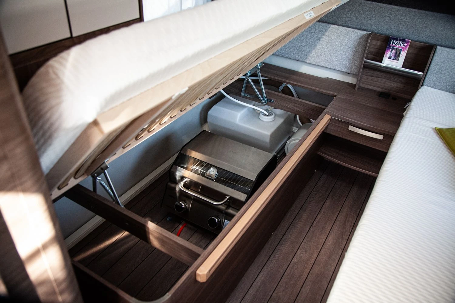 Grillfürst G201E 2-Brenner Gasgrill Portabel V2 - Campinggrill / Balkongrill 50mbar 16 Grillfürst G201E 2-Brenner Gasgrill Portabel V2 - Campinggrill / Balkongrill 50mbar – Bild 16