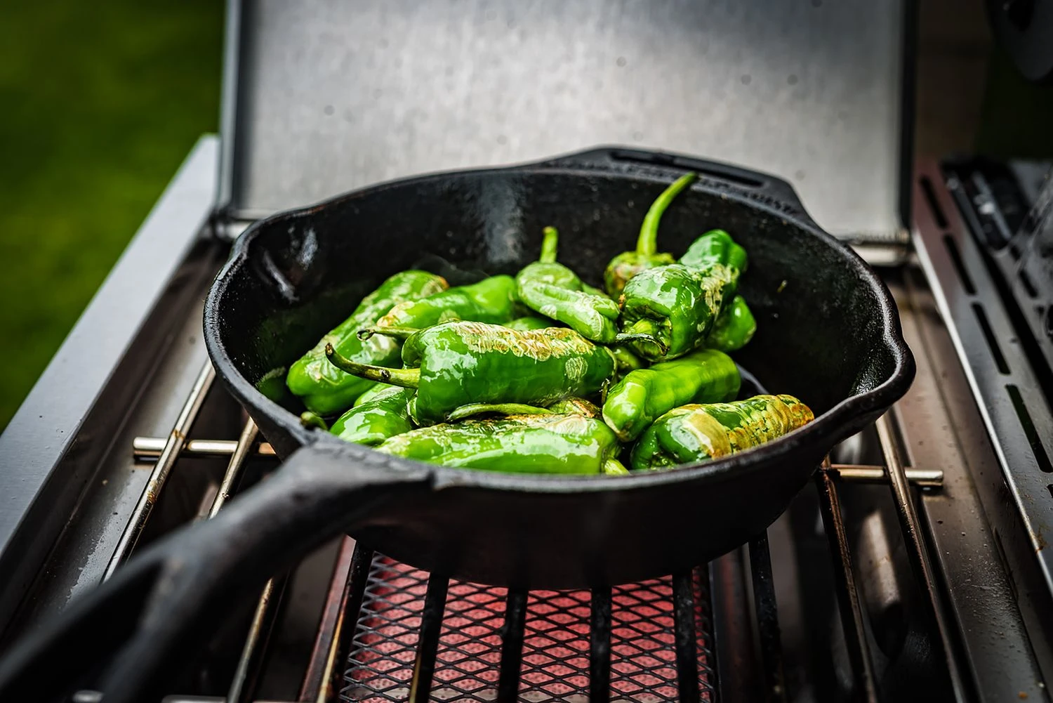 Grillfürst G510G 5-Brenner Gasgrill Mit Hochtemperaturbrenner Und Gusseisen Rosten - Feuerwehr Edition 17 Grillfürst G510G 5-Brenner Gasgrill Mit Hochtemperaturbrenner Und Gusseisen Rosten - Feuerwehr Edition – Bild 17