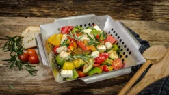 Grillen im Freien -Grillen im Freien Grillfuerst Gemuesekorb 25x25 1