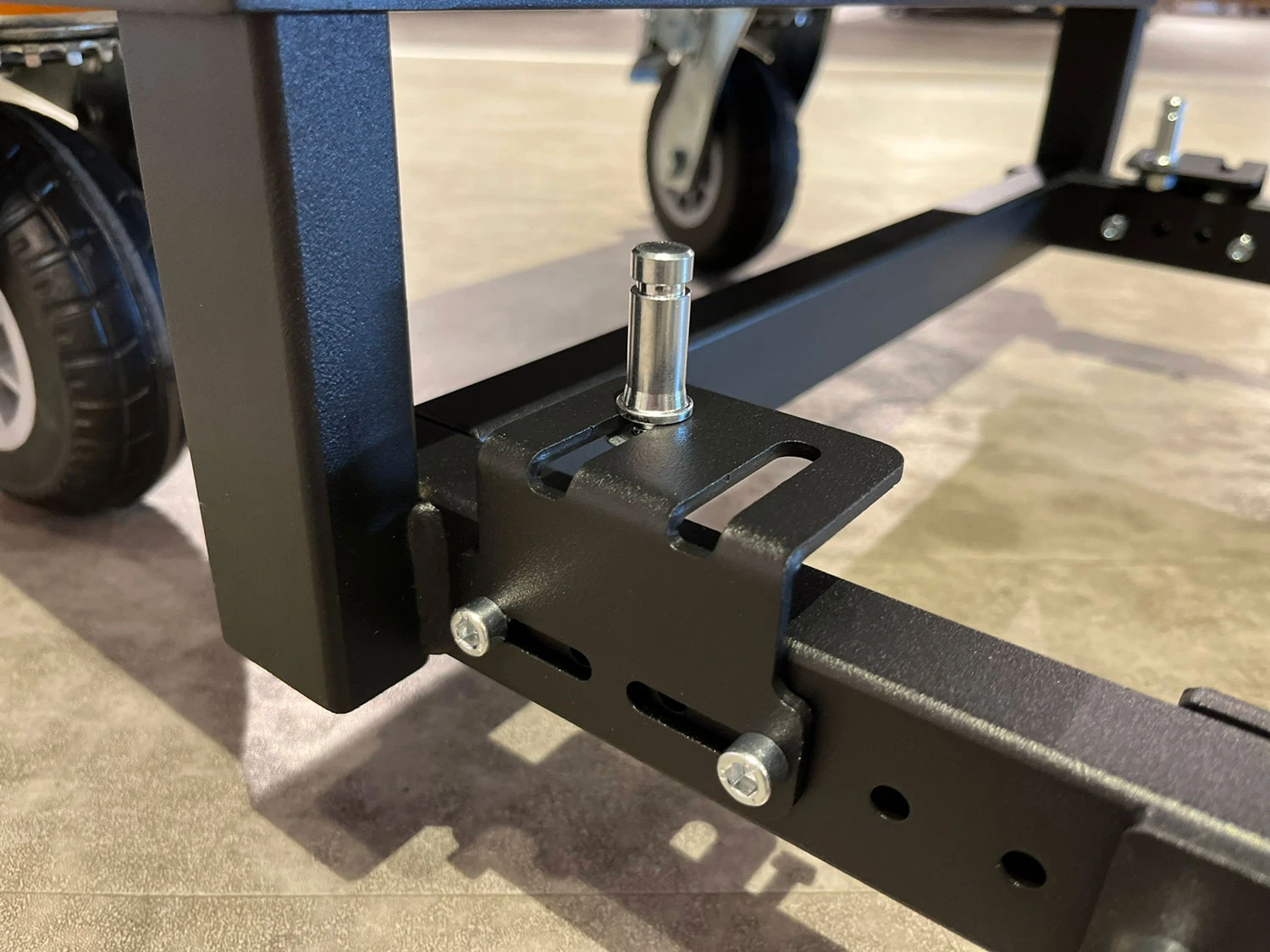 Grillfürst Grillwagen - K1 Für Grillfürst G310, Rösle Videro G3/G3-S, Napoleon Rogue 365 3 Grillfürst Grillwagen - K1 Für Grillfürst G310, Rösle Videro G3/G3-S, Napoleon Rogue 365 – Bild 3