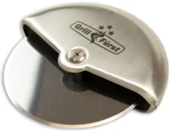 Outdoorchef Gas Kugelgrill Chelsea 420 G Pizzaofen - Pizza Chef Inkl. Grillfürst Pizzastein, Pizzaheber Und Pizzaschneider -Grillen im Freien Grillfuerst Pizzaschneider Pizzaroller Edelstahl