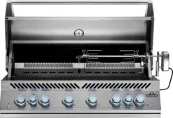 Napoleon 700-Series 44" BIG44 Edelstahl Einbaugrill Inkl. Drehspieß - Modell 2023 -Grillen im Freien Napoleon Einbaugrill BIG44 Rotisserie rechts