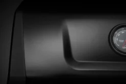 Napoleon Phantom Freestyle 425 Gasgrill, Mattschwarz - Mit Sizzle Zone Und Tür - Modell 2023 -Grillen im Freien Napoleon Phantom Freestyle F425DSIBPK PHM Detail Finish