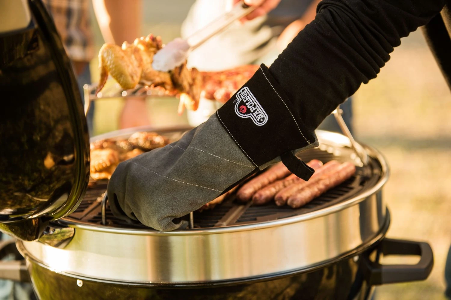 Napoleon Holzkohlegrill Kugelgrill Ø 57cm Mit Gussrost Und Deckelscharnier PRO22K-LEG 11 Napoleon Holzkohlegrill Kugelgrill Ø 57cm Mit Gussrost Und Deckelscharnier PRO22K-LEG – Bild 11