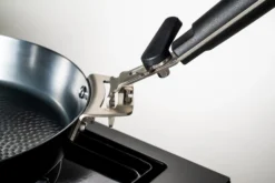 Outdoorchef Carbonstahl Pfanne Ø 24 Cm -Grillen im Freien Outdoorchef Carbonstahl Pfanne Griff abnehmen 1