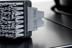 Outdoorchef Grillbürste Mit Nylonborsten Groß, 44,5 Cm 8 Outdoorchef Grillbürste Mit Nylonborsten Groß, 44,5 Cm -Grillen im Freien Outdoorchef Grillbuerste Nylonborsten Detail Buerstenkopf 1