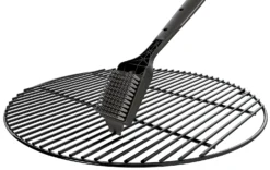 Outdoorchef Grillbürste Mit Nylonborsten Groß, 44,5 Cm 7 Outdoorchef Grillbürste Mit Nylonborsten Groß, 44,5 Cm -Grillen im Freien Outdoorchef Grillbuerste Nylonborsten gross Anwendung02