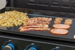 Pit Boss Plancha Grill Ultimate Plancha 4-Brenner - Mit Untergestell -Grillen im Freien Pit Boss Planchagrill 4 Brenner Planchagrillen