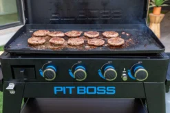 Pit Boss Plancha Grill Ultimate Plancha 4-Brenner - Mit Untergestell -Grillen im Freien Pit Boss Planchagrill Ultimate 4 Brenner Burger Grillen