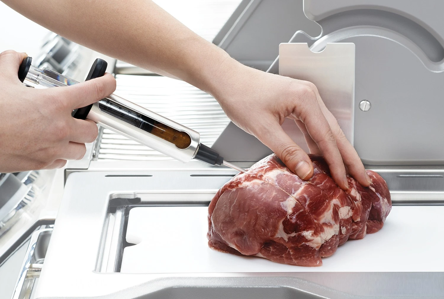 Napoleon Edelstahl Marinadenspritze Inkl. 2 Nadeln 4 Napoleon Edelstahl Marinadenspritze Inkl. 2 Nadeln – Bild 4