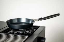 Outdoorchef Carbonstahl Pfanne Ø 24 Cm -Grillen im Freien outdoorchef carbonstahl pfanne grill 14 491 47 1