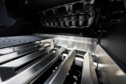 Outdoorchef Dualchef 425 G BZ Gasgrill Mit Blazing Zone Infrarotbrenner + DGS Gusseisen Grillrost 2 Stk.+ DGS Gemüse Grillrost 2 Stk. 33 Outdoorchef Dualchef 425 G BZ Gasgrill Mit Blazing Zone Infrarotbrenner + DGS Gusseisen Grillrost 2 Stk.+ DGS Gemüse Grillrost 2 Stk. -Grillen im Freien outdoorchef dualchef 425 g flammenschutzbleche 18 700 16