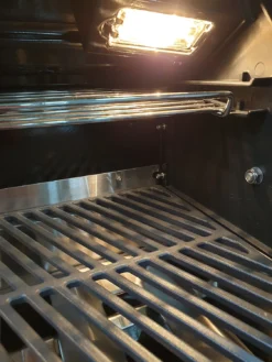 Outdoorchef Dualchef S 325 G Edelstahl Gasgrill -Grillen im Freien outdoorchef dualchef beleuchtung 1