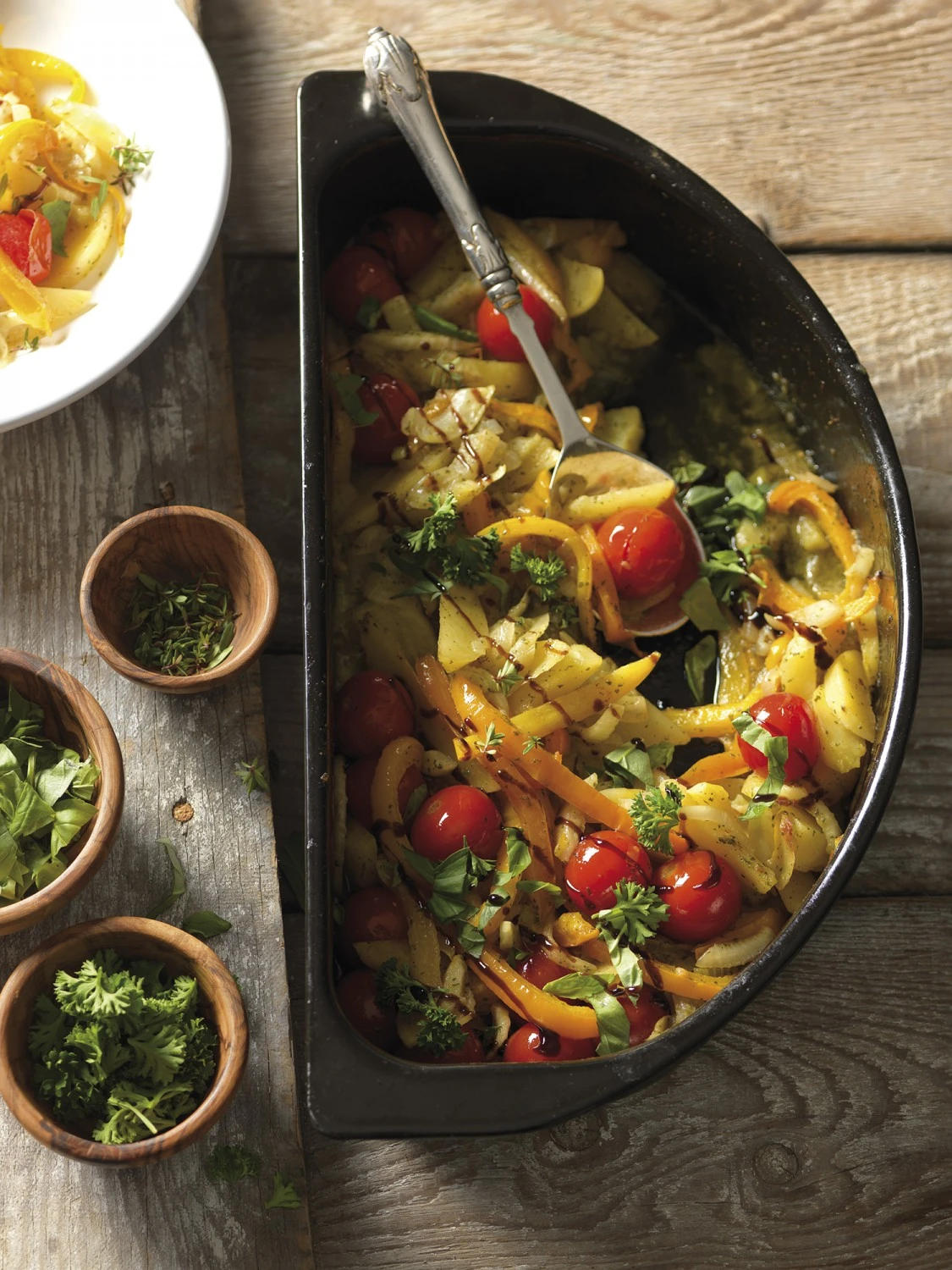 Outdoorchef Gourmet Halbmond Kochset / Grillschalen Porzellanemailliert / 2 Teilig 4 Outdoorchef Gourmet Halbmond Kochset / Grillschalen Porzellanemailliert / 2 Teilig – Bild 4