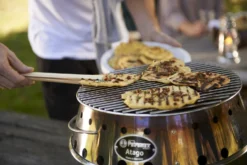 Petromax Atago Campinggrill Tischgrill -Grillen im Freien petromax atago grill 13