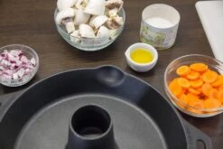 Petromax Gusseiserner Geflügelbräter Cf30 -Grillen im Freien petromax haehnchenbraeter cf30