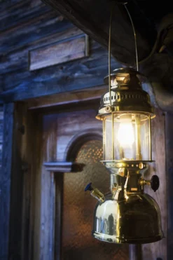 Petromax Petroleumlampe HK500/829 Messing -Grillen im Freien petromax starklichtlampe hk500 px5m 18