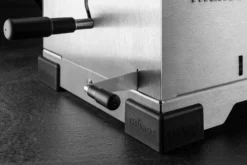 Thüros PRO1 - Modularer Holzkohle Tischgrill Mit Gussrost 7 Thüros PRO1 - Modularer Holzkohle Tischgrill Mit Gussrost -Grillen im Freien thueros pro1 detail hoehenverstellung